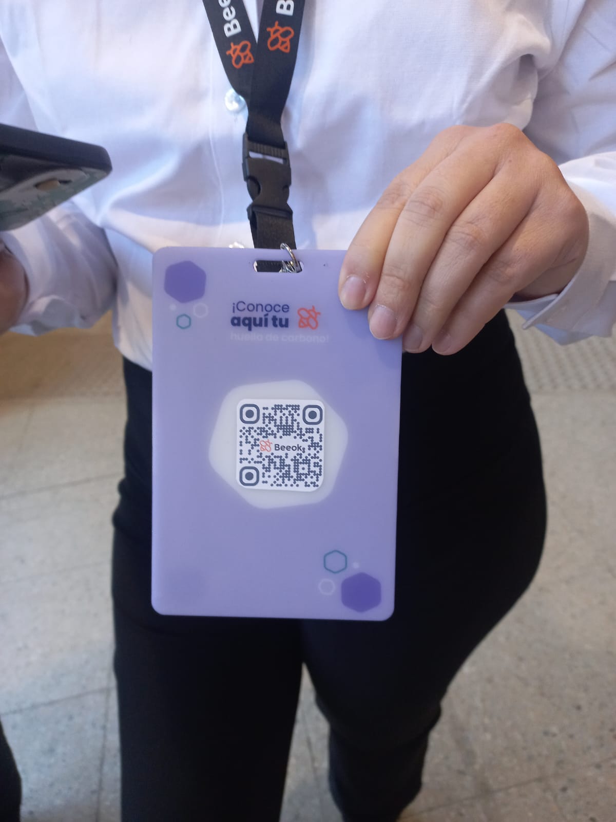 Consultoría Beeok midiendo huella de carbono en evento corporativo